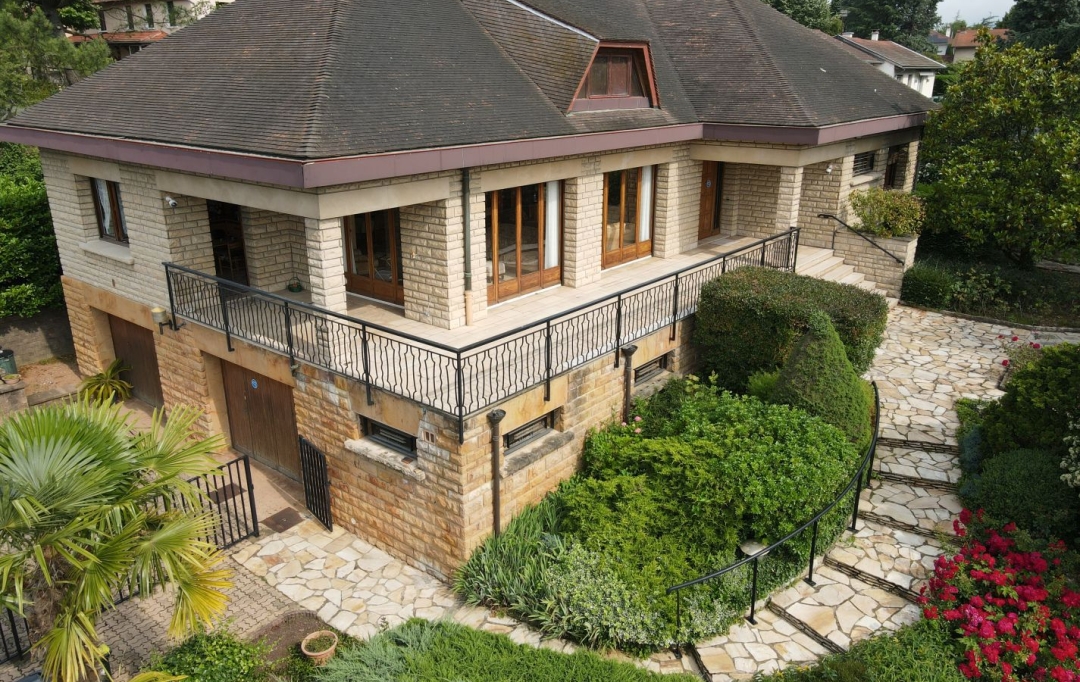 Annonces CULLY : Maison / Villa | CHAMPAGNE-AU-MONT-D'OR (69410) | 285 m2 | 900 000 € 