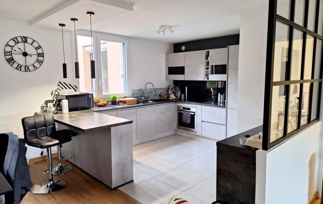 Annonces CULLY : Appartement | OULLINS (69600) | 94 m2 | 359 000 € 