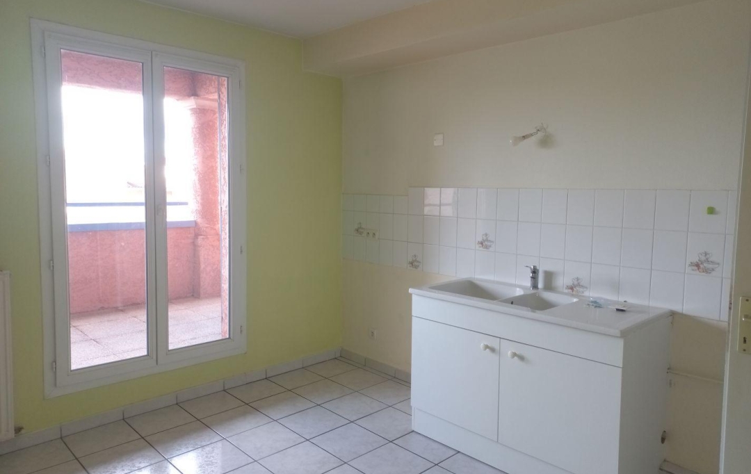Annonces CULLY : Appartement | SAINT-PIERRE-LA-PALUD (69210) | 73 m2 | 860 € 