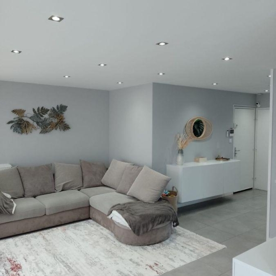 Annonces CULLY : Apartment | SAINTE-FOY-LES-LYON (69110) | 96 m2 | 329 000 € 