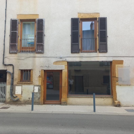  Annonces CULLY : Local / Bureau | SAINT-PIERRE-LA-PALUD (69210) | 54 m2 | 555 € 
