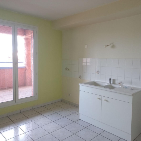  Annonces CULLY : Apartment | SAINT-PIERRE-LA-PALUD (69210) | 73 m2 | 860 € 