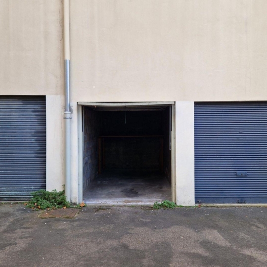  Annonces CULLY : Garage / Parking | LYON (69003) | 10 m2 | 16 000 € 