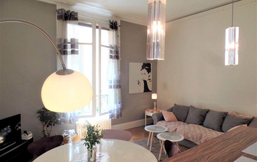 Annonces CULLY : Appartement | LYON (69002) | 45 m2 | 1 300 € 