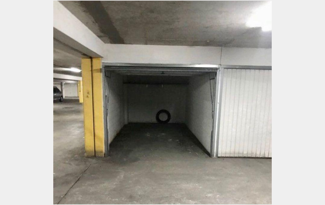 Annonces CULLY : Garage / Parking | VILLEURBANNE (69100) | 13 m2 | 21 000 € 