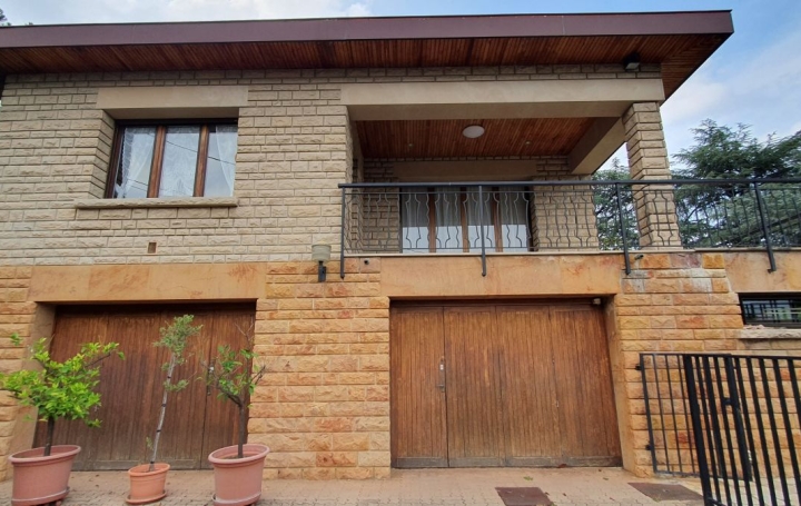  Annonces CULLY House | CHAMPAGNE-AU-MONT-D'OR (69410) | 285 m2 | 1 236 000 € 
